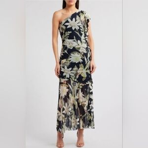 Chelsea28 Drape Ruffle One-Shoulder Maxi Dress 2️⃣